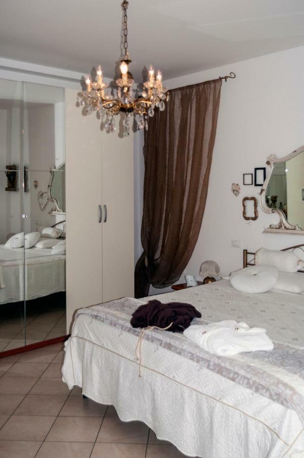 Casa Del Sole Appartamento N° 2 White And Gold Room Gavardo Eksteriør bilde